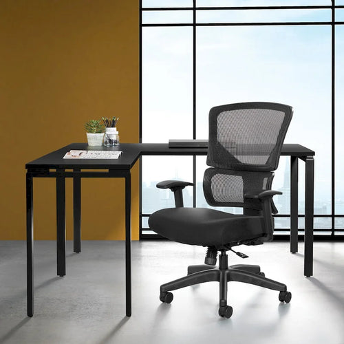 Silla de oficina negra ajustable – Asiento de malla/tela, base de nailon/aluminio, 1 persona
